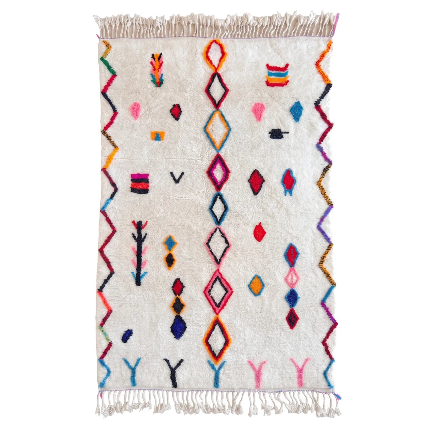 Tapis Azilal Ifri sur fond blanc