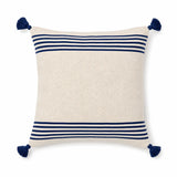 Coussin berbère ASAKA en laine bleu, marine, sur fond blanc