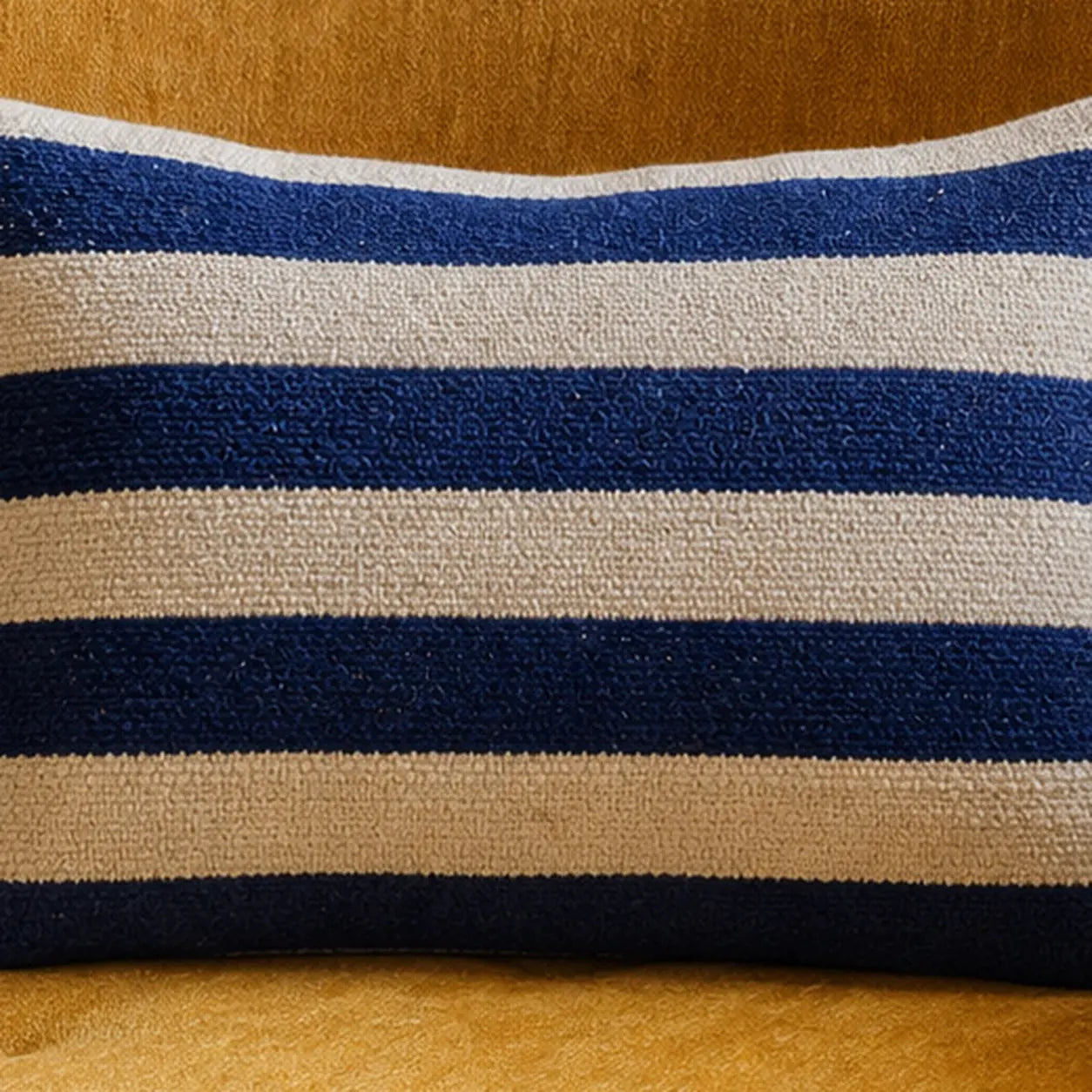 Coussin berbère AZAYKU, détail du tissage