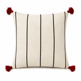 Coussin berbère TIMSI en laine noir, rouge, sur fond blanc