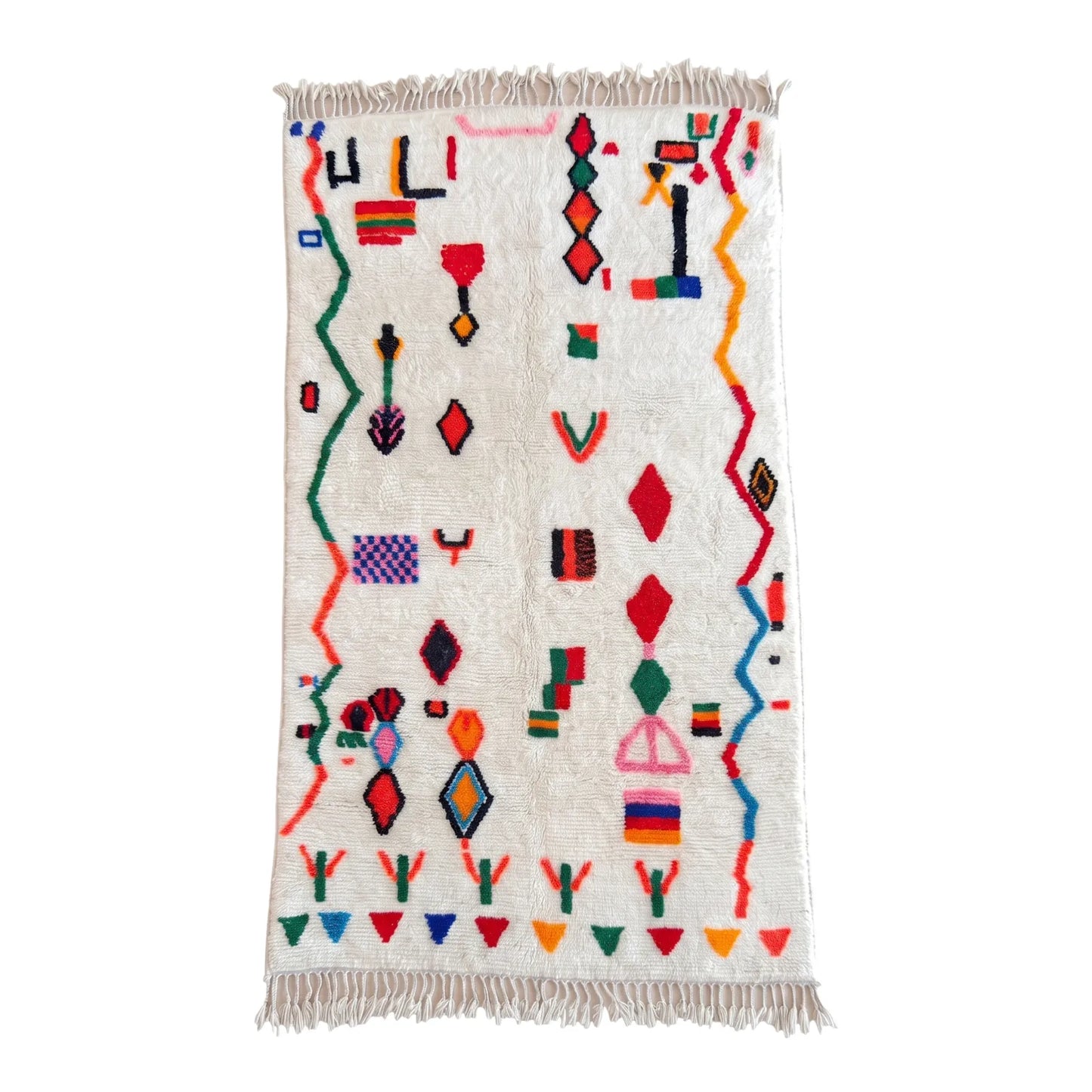 Tapis Azilal Amzruy sur fond blanc