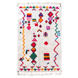 Tapis Azilal Tamaynut sur fond blanc
