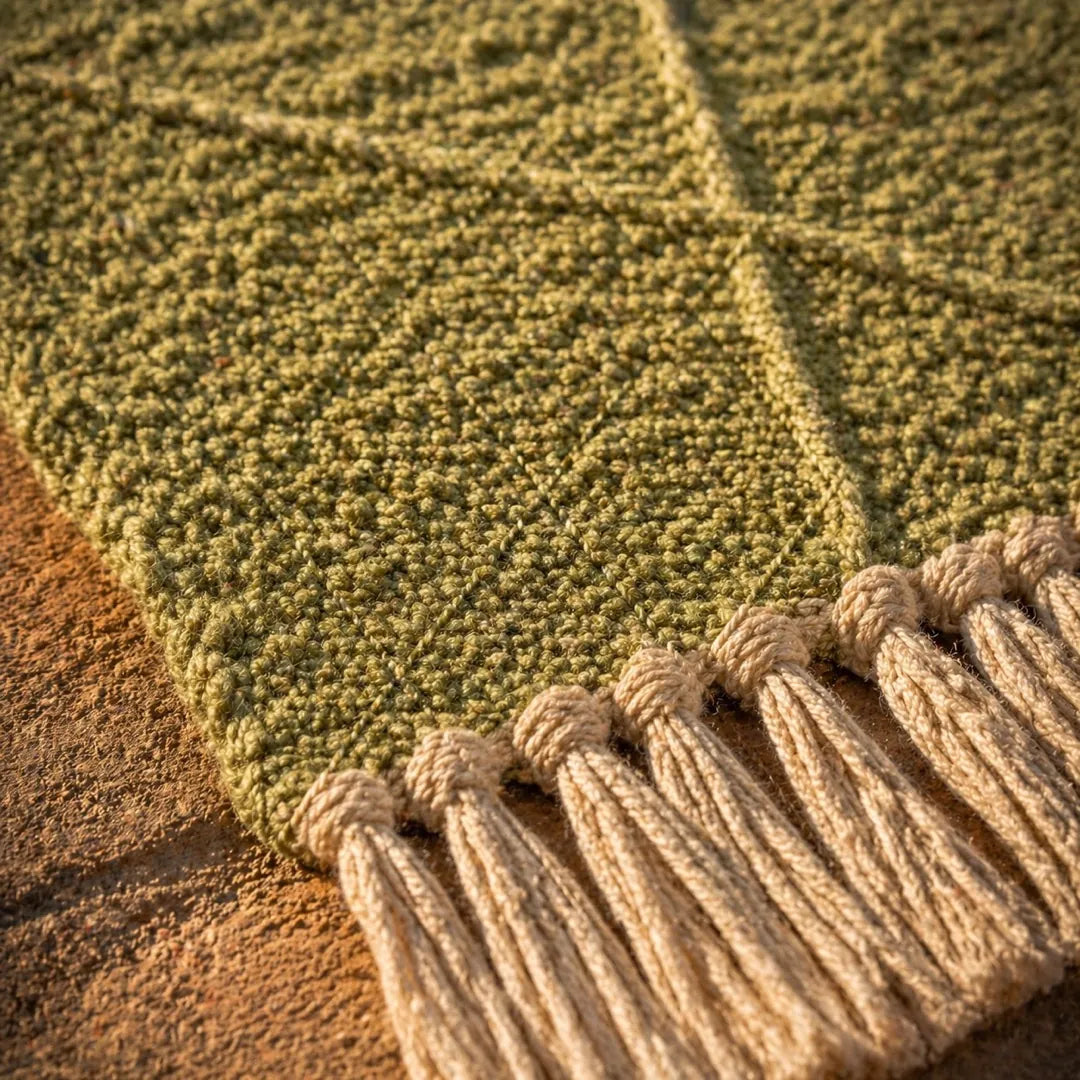Tapis Zanafi Tapis Zanafi IGLI — Vert Olive | Kilim Berbère Héritage détail tissage à la main, fibres de laine