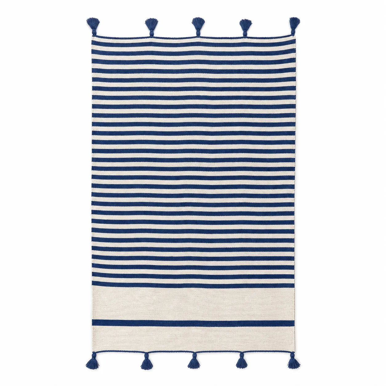 TIGHRI, plaid berbère en laine bleu marine & écru, sur fond blanc
